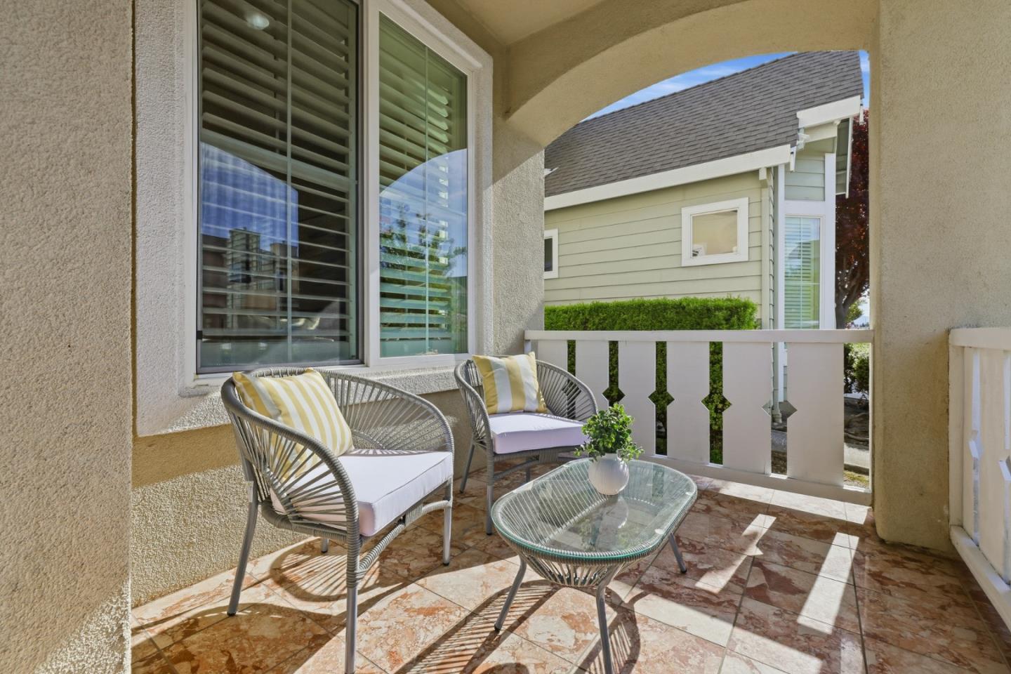 Detail Gallery Image 3 of 44 For 2052 Purcell Pl, San Jose,  CA 95131 - 4 Beds | 2/1 Baths