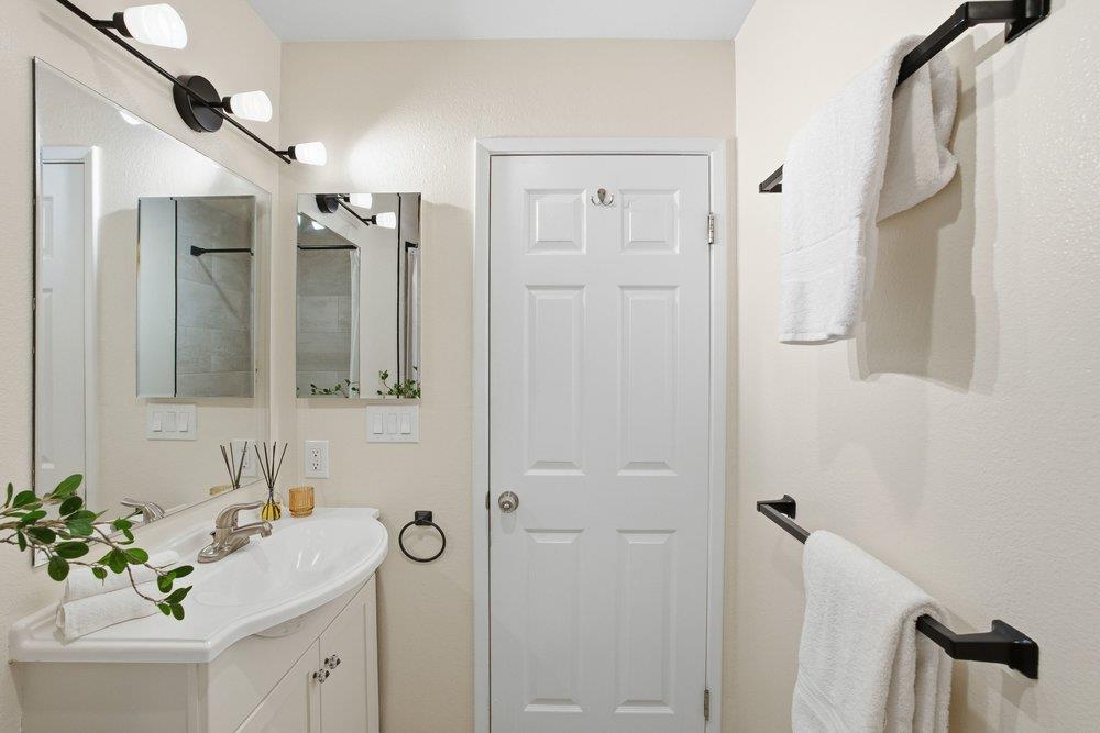 Detail Gallery Image 35 of 52 For 101 Blossom Cir 2c,  San Mateo,  CA 94403 - 2 Beds | 1 Baths