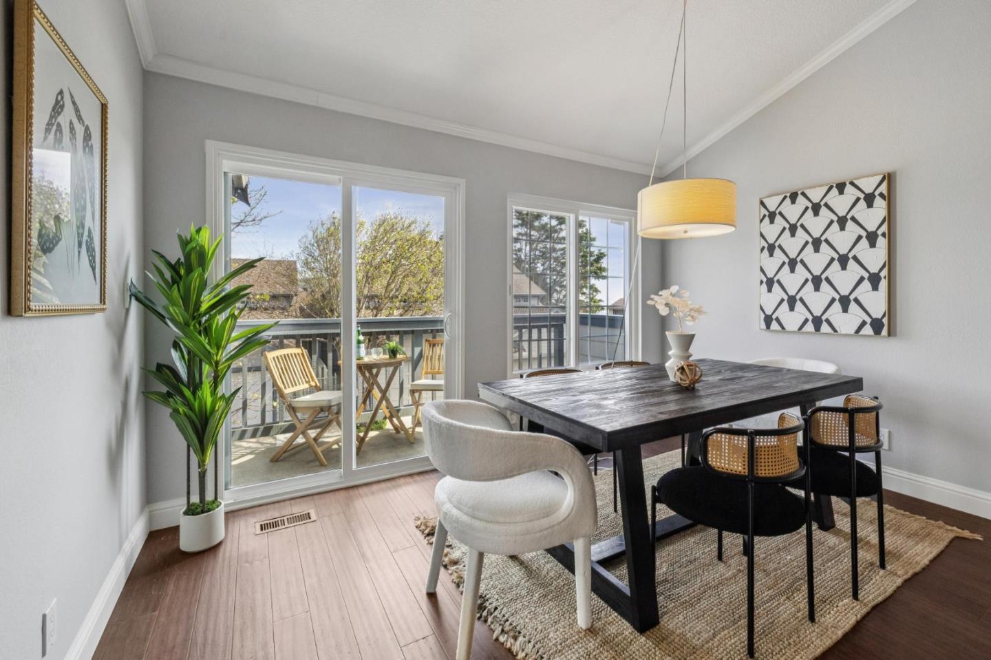 Detail Gallery Image 10 of 49 For 404 Michelle Ln, Daly City,  CA 94015 - 3 Beds | 2 Baths