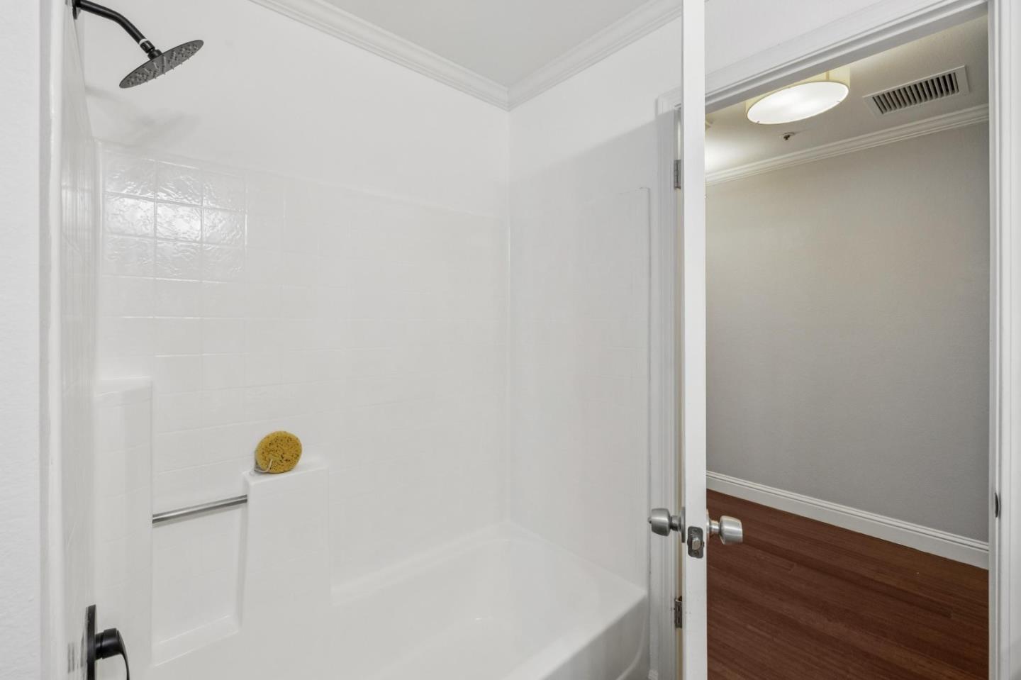 Detail Gallery Image 38 of 49 For 404 Michelle Ln, Daly City,  CA 94015 - 3 Beds | 2 Baths