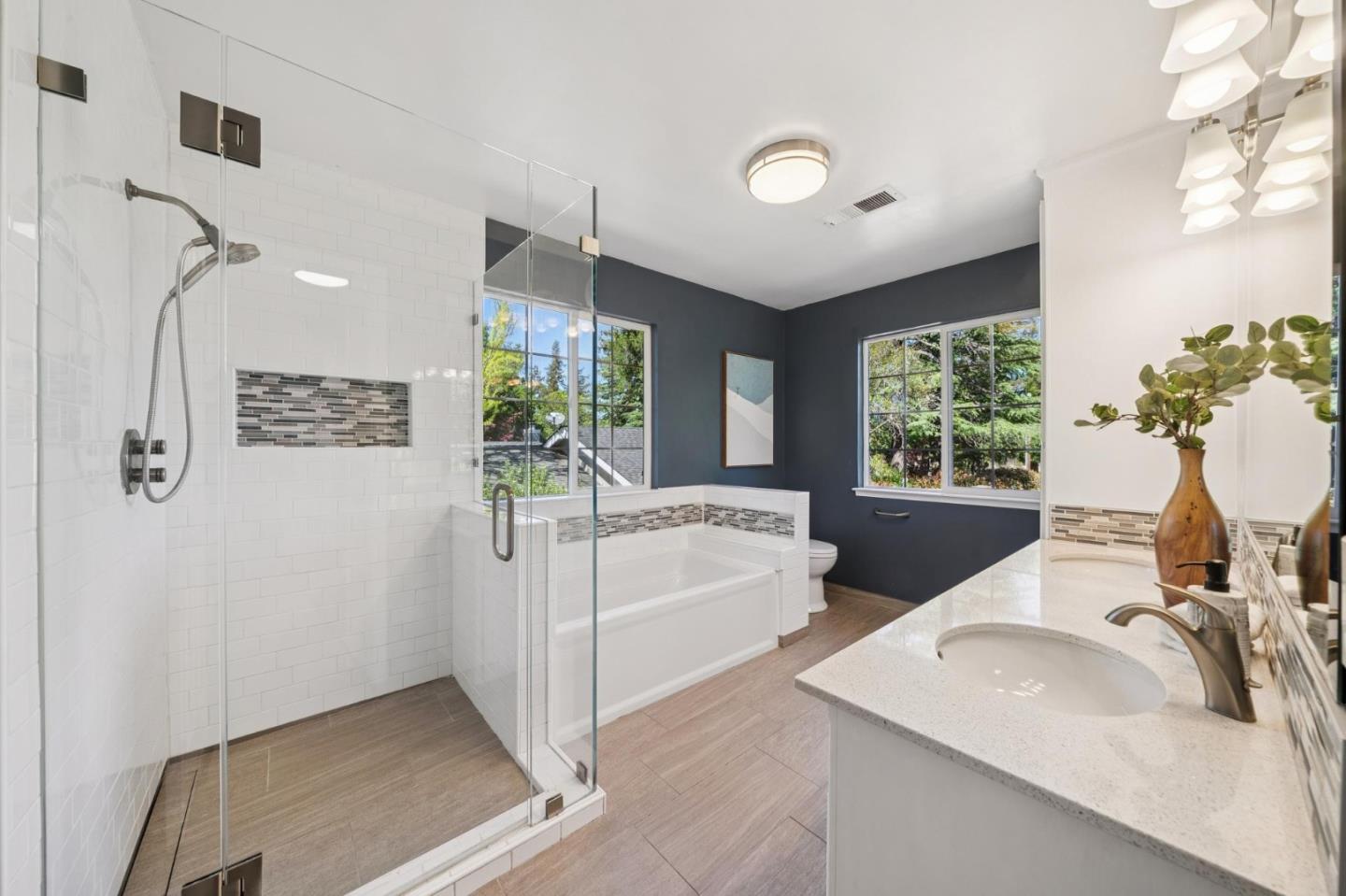 Detail Gallery Image 22 of 26 For 140 University Ave, Los Altos,  CA 94022 - 4 Beds | 3/1 Baths