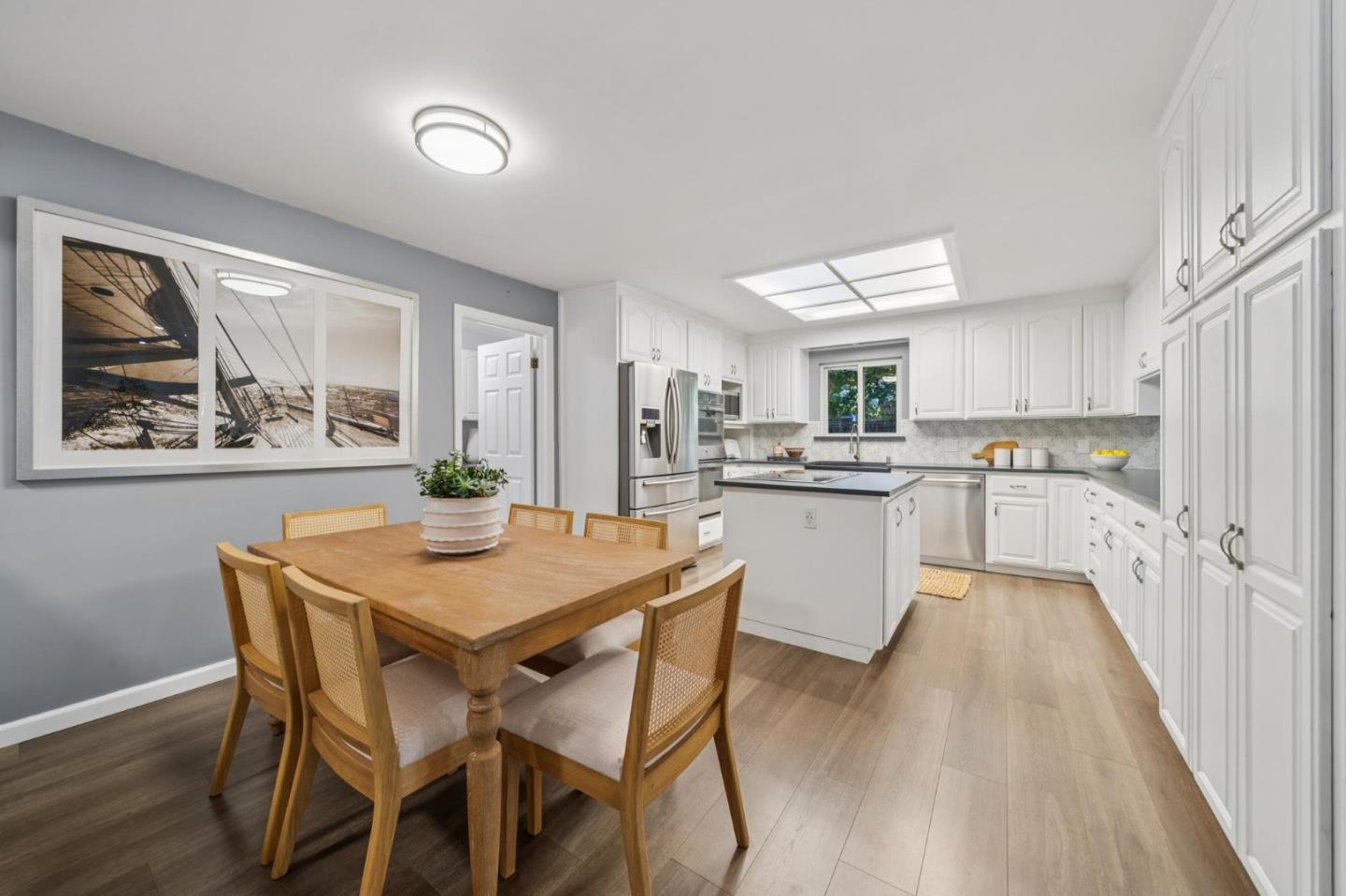 140 University Avenue, Los Altos, CA, 94022