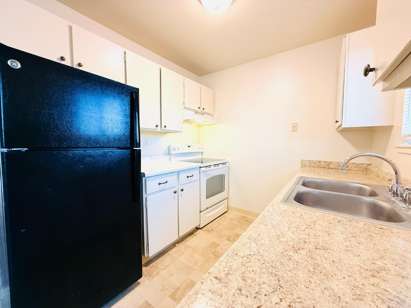 Detail Gallery Image 21 of 27 For 330 Soledad St, Salinas,  CA 93901 - – Beds | – Baths