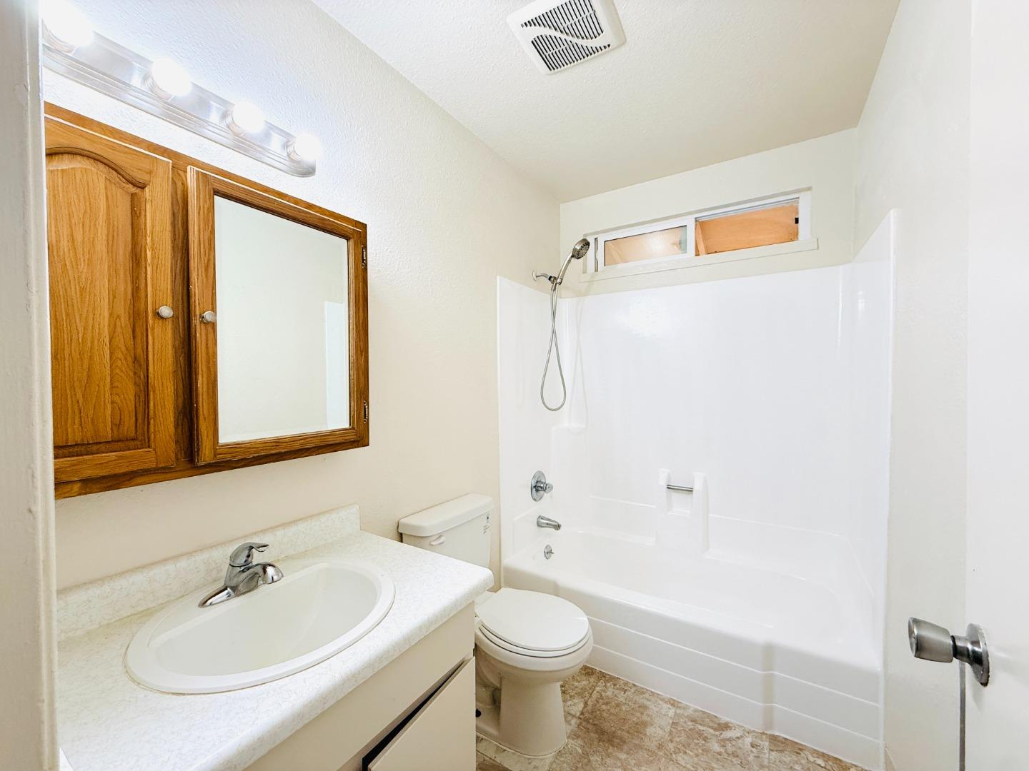 Detail Gallery Image 24 of 27 For 330 Soledad St, Salinas,  CA 93901 - – Beds | – Baths