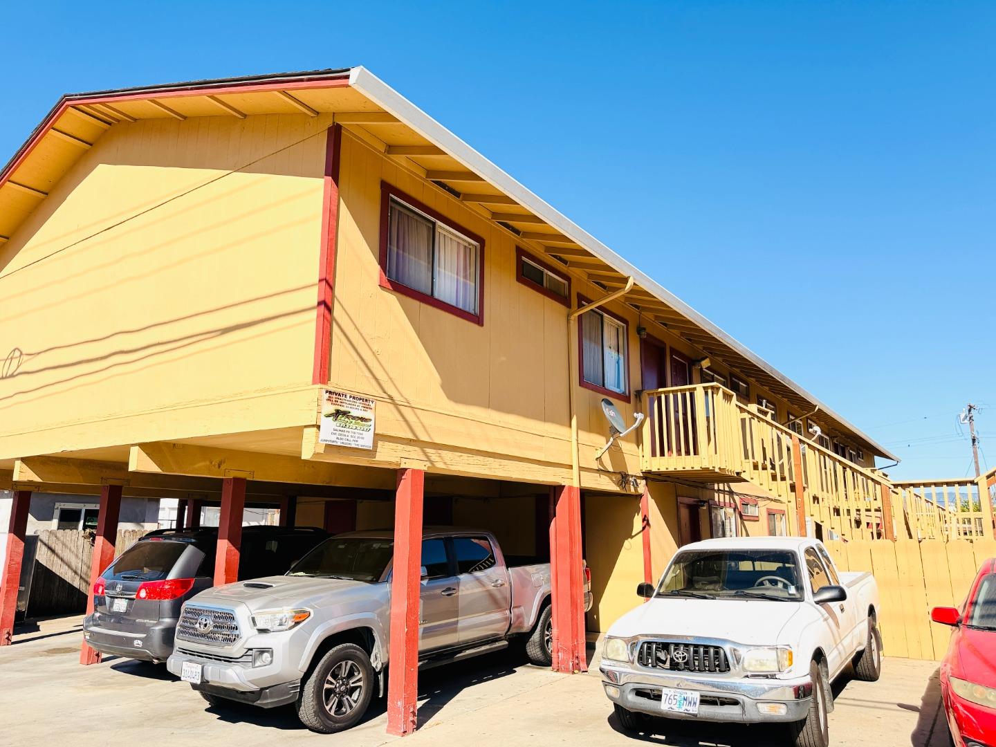 Detail Gallery Image 4 of 27 For 330 Soledad St, Salinas,  CA 93901 - – Beds | – Baths