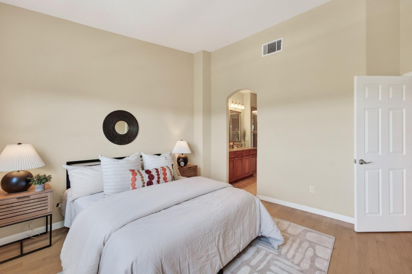 Photo #8: ML82040392 Listing: Photo #8