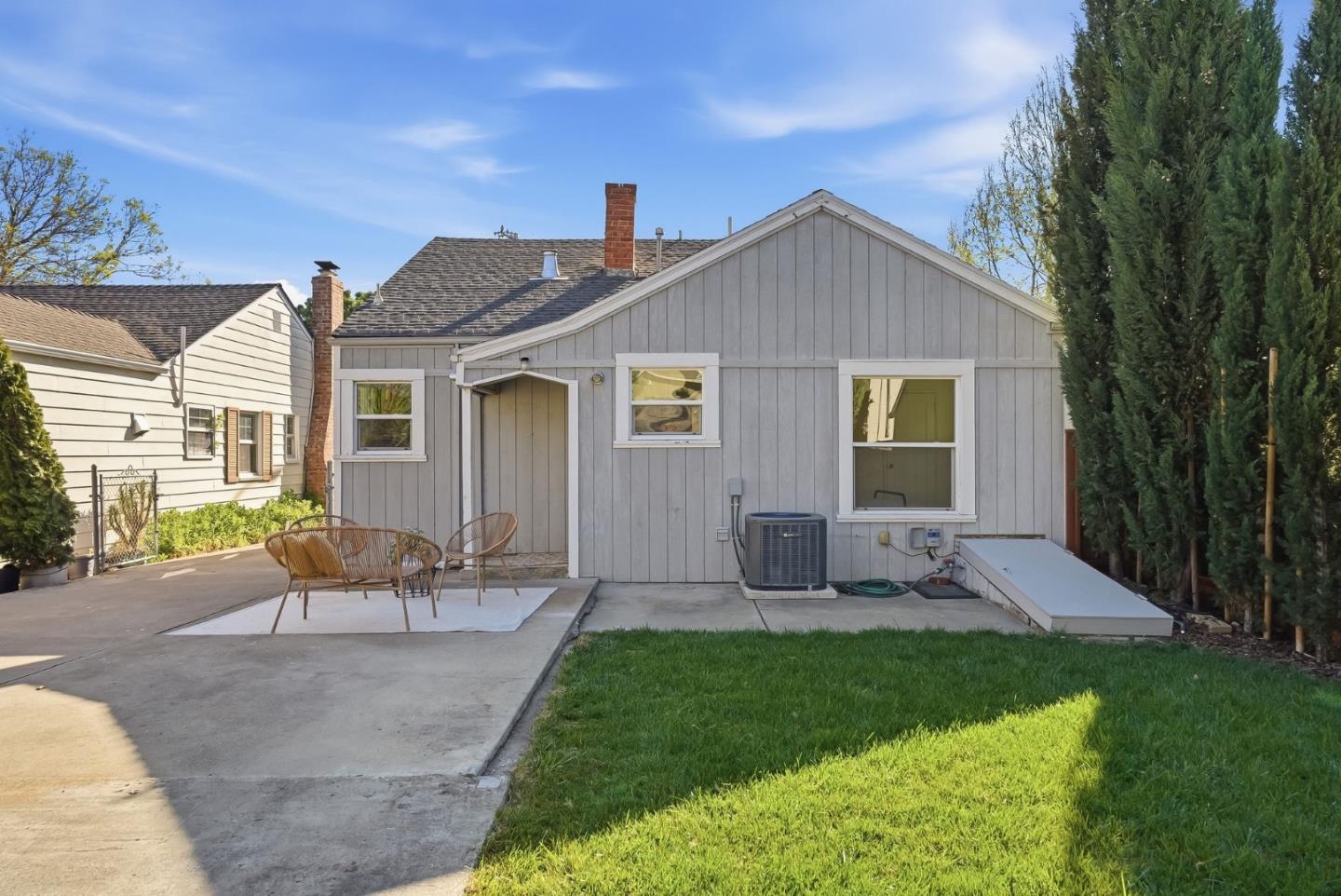 Detail Gallery Image 11 of 42 For 425 Rutland Ave, San Jose,  CA 95128 - 2 Beds | 1 Baths