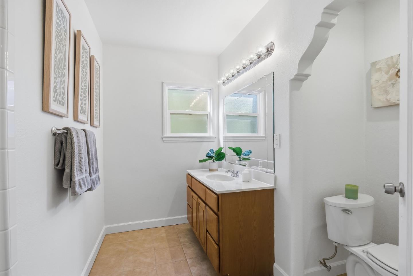 Detail Gallery Image 23 of 42 For 425 Rutland Ave, San Jose,  CA 95128 - 2 Beds | 1 Baths