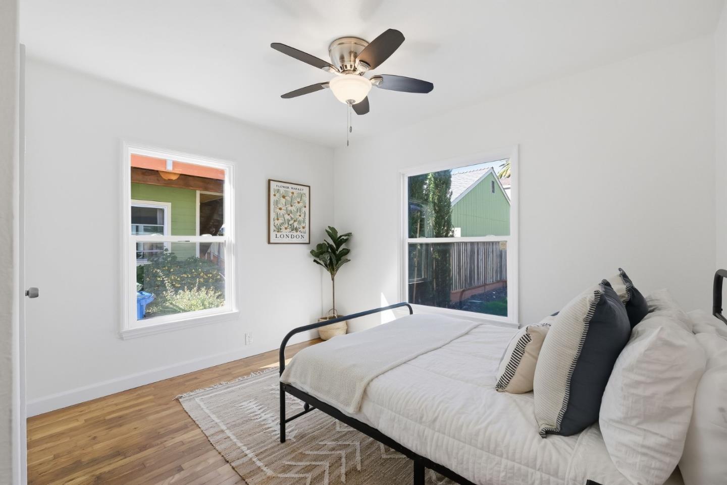 Detail Gallery Image 25 of 42 For 425 Rutland Ave, San Jose,  CA 95128 - 2 Beds | 1 Baths
