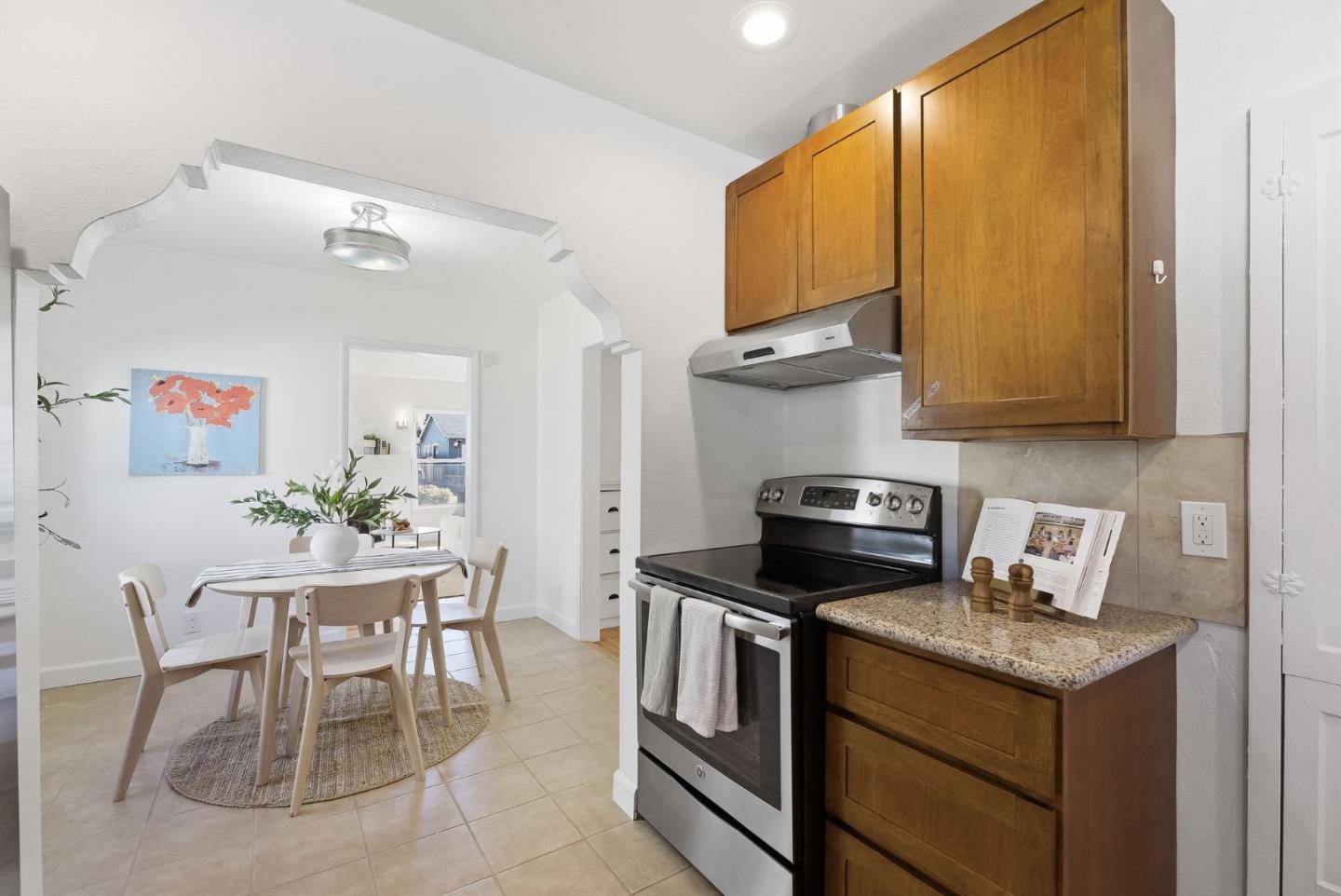 Detail Gallery Image 32 of 42 For 425 Rutland Ave, San Jose,  CA 95128 - 2 Beds | 1 Baths