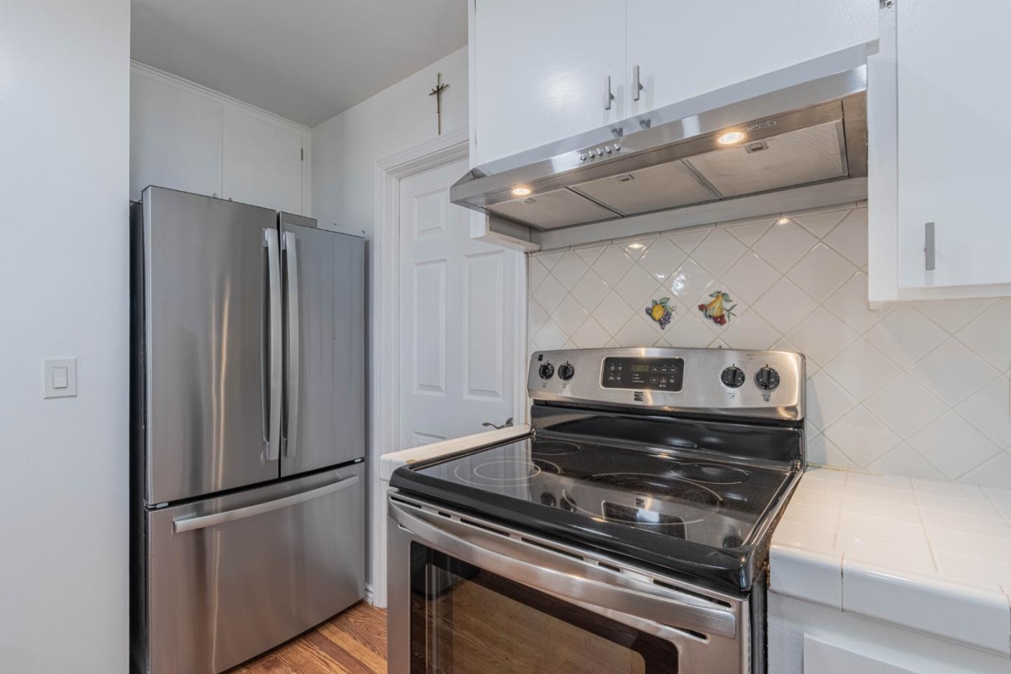 Detail Gallery Image 12 of 30 For 18505 Swaner Ave, Salinas,  CA 93906 - 3 Beds | 2 Baths