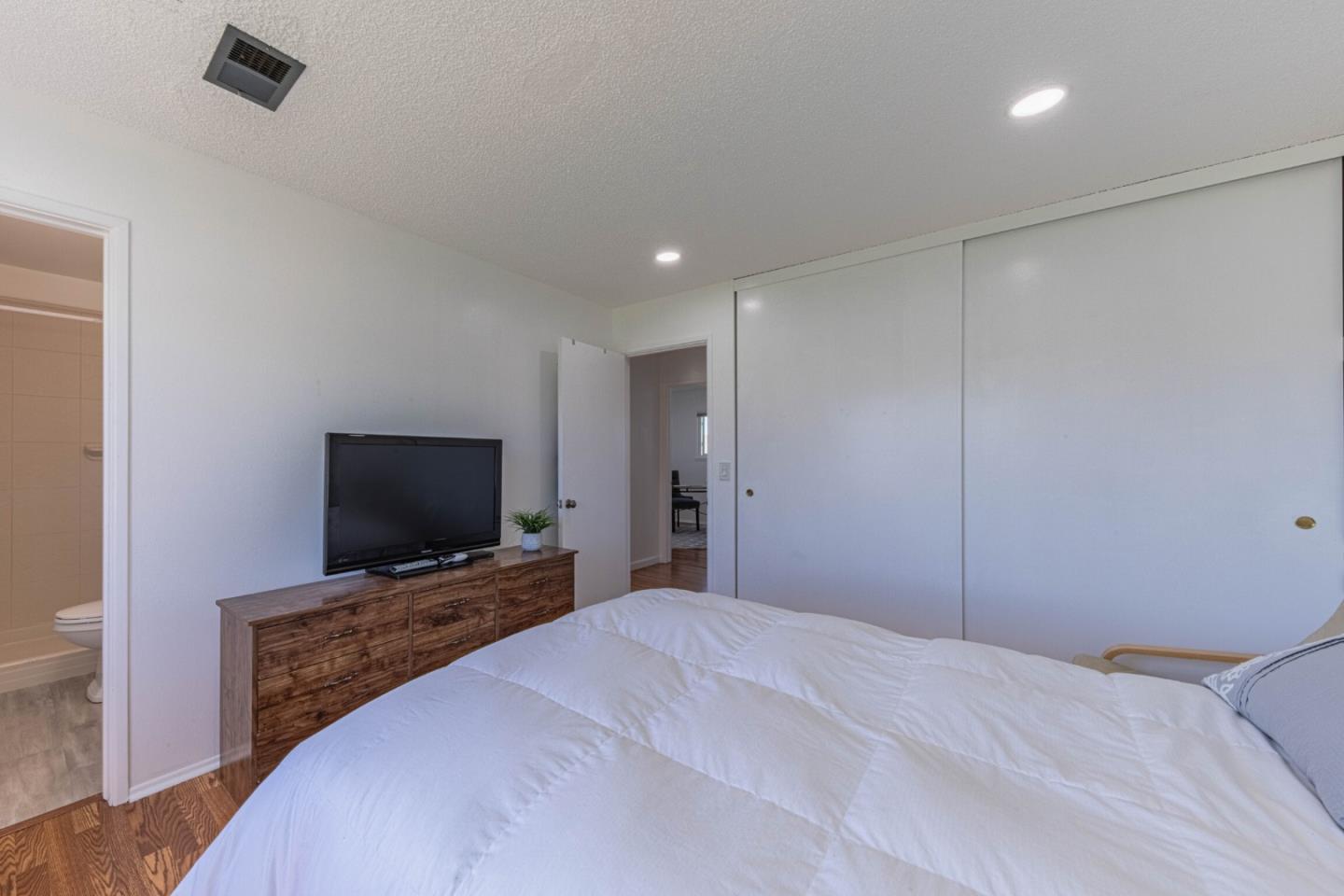 Detail Gallery Image 18 of 30 For 18505 Swaner Ave, Salinas,  CA 93906 - 3 Beds | 2 Baths