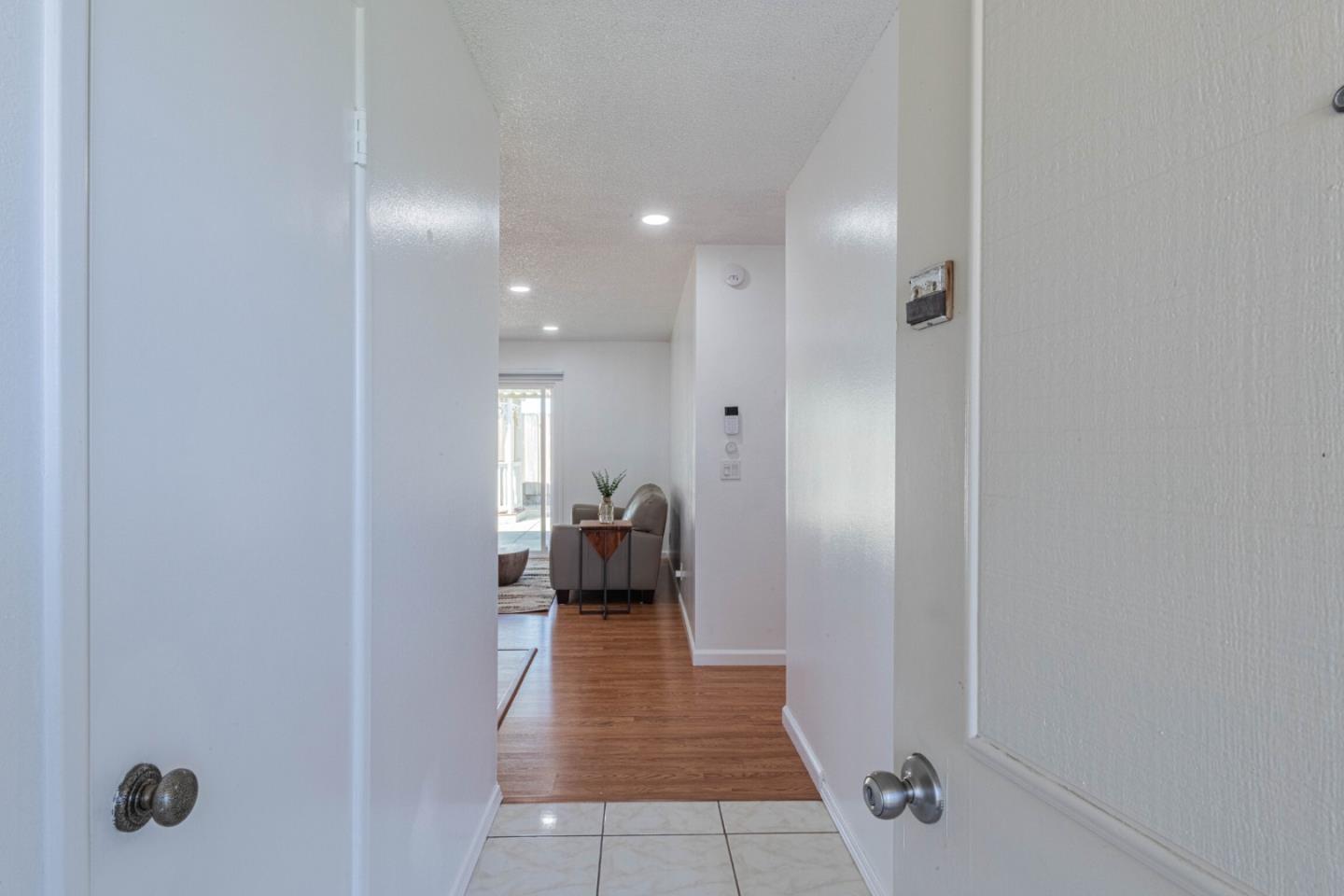 Detail Gallery Image 3 of 30 For 18505 Swaner Ave, Salinas,  CA 93906 - 3 Beds | 2 Baths