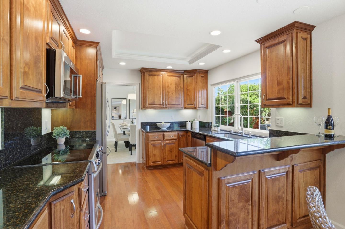 Detail Gallery Image 14 of 44 For 4974 Massachusetts Dr, San Jose,  CA 95136 - 5 Beds | 3 Baths