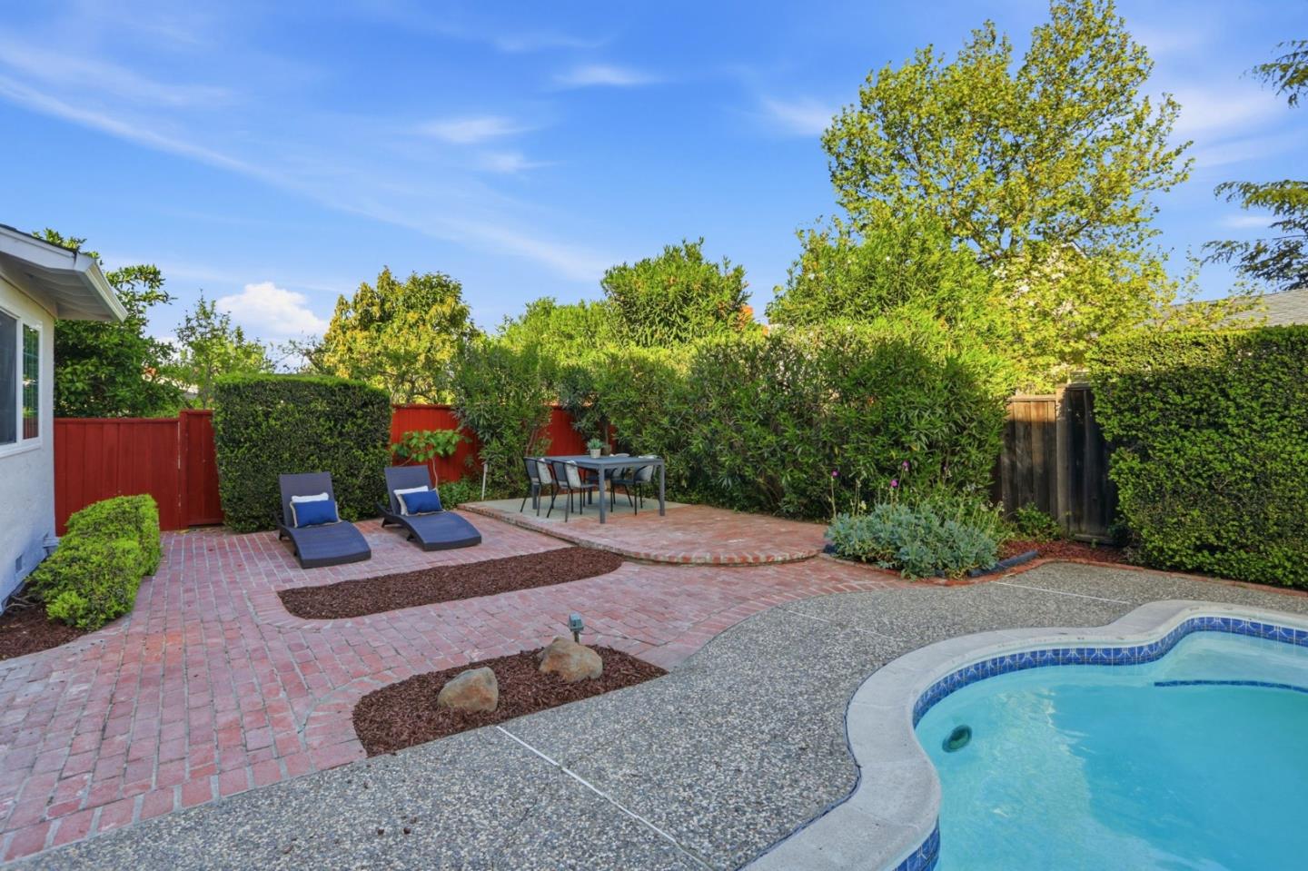 Detail Gallery Image 40 of 44 For 4974 Massachusetts Dr, San Jose,  CA 95136 - 5 Beds | 3 Baths