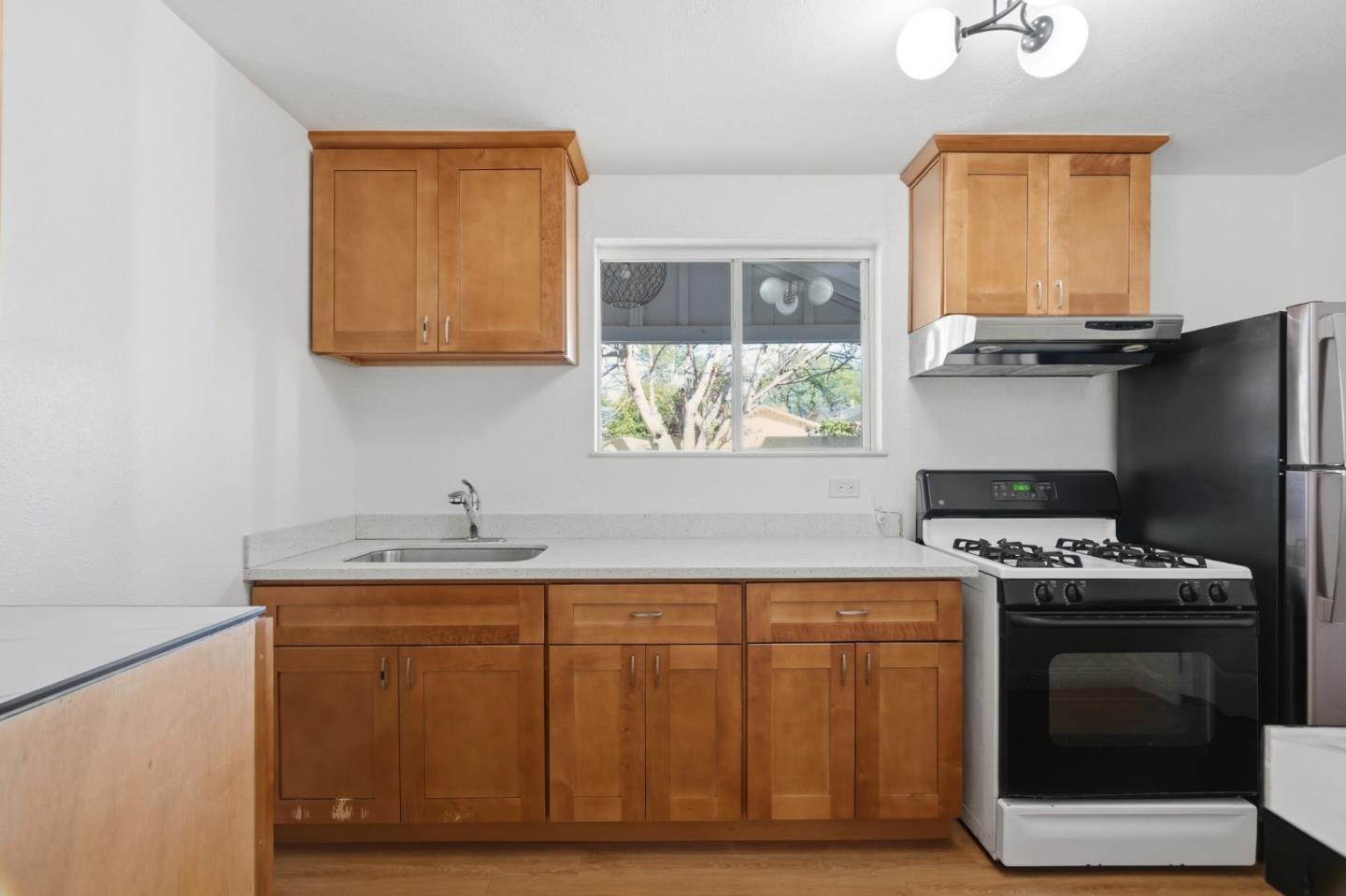 Detail Gallery Image 25 of 30 For 1017 Beech St, East Palo Alto,  CA 94303 - 3 Beds | 2 Baths