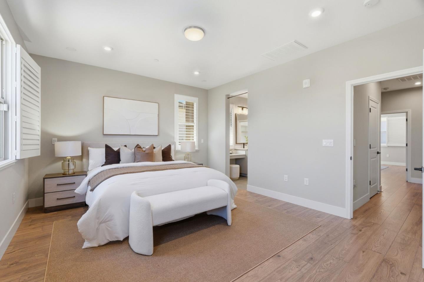 Detail Gallery Image 13 of 53 For 560 Saint Remi Ter #1,  Sunnyvale,  CA 94085 - 3 Beds | 3/1 Baths