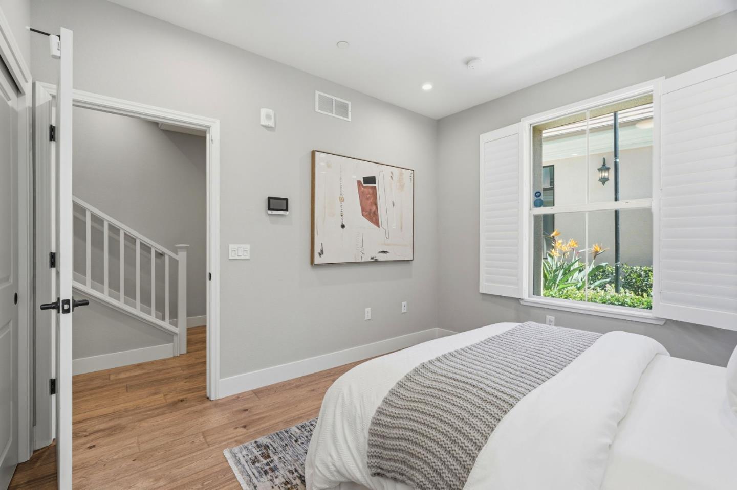 Detail Gallery Image 20 of 53 For 560 Saint Remi Ter #1,  Sunnyvale,  CA 94085 - 3 Beds | 3/1 Baths