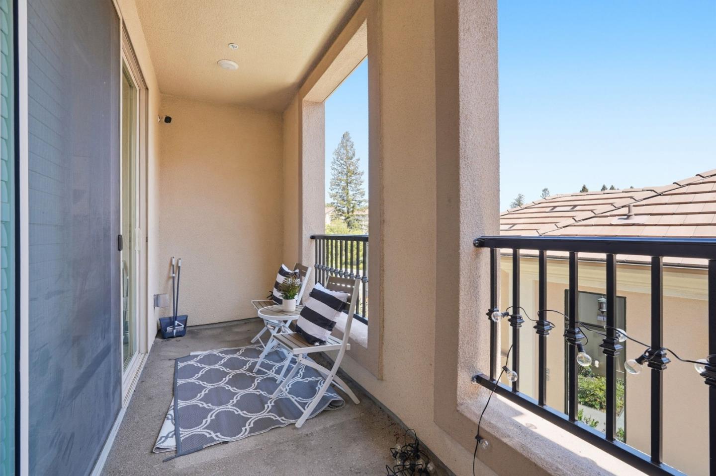 Detail Gallery Image 32 of 53 For 560 Saint Remi Ter #1,  Sunnyvale,  CA 94085 - 3 Beds | 3/1 Baths