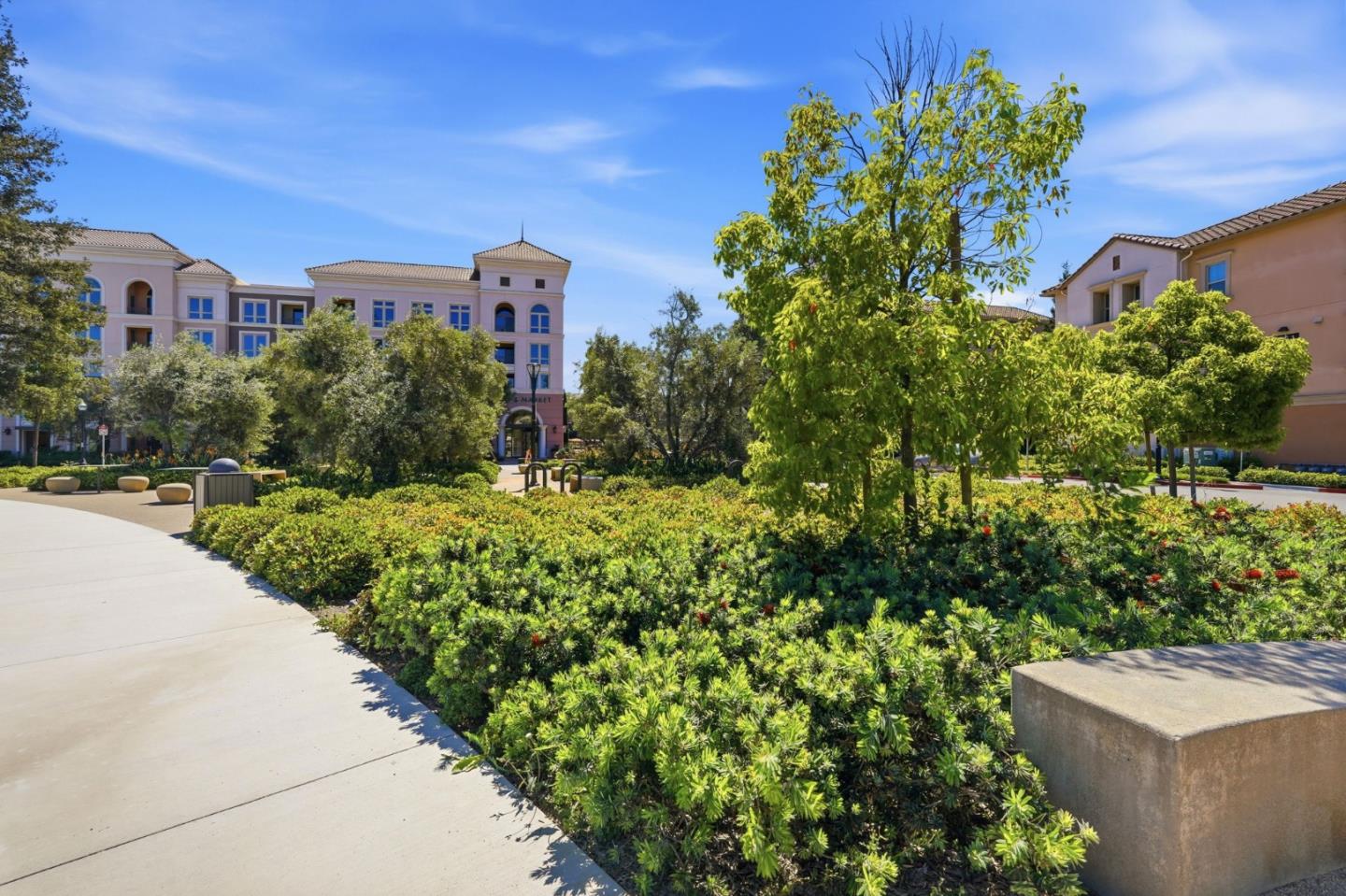 Detail Gallery Image 34 of 53 For 560 Saint Remi Ter #1,  Sunnyvale,  CA 94085 - 3 Beds | 3/1 Baths