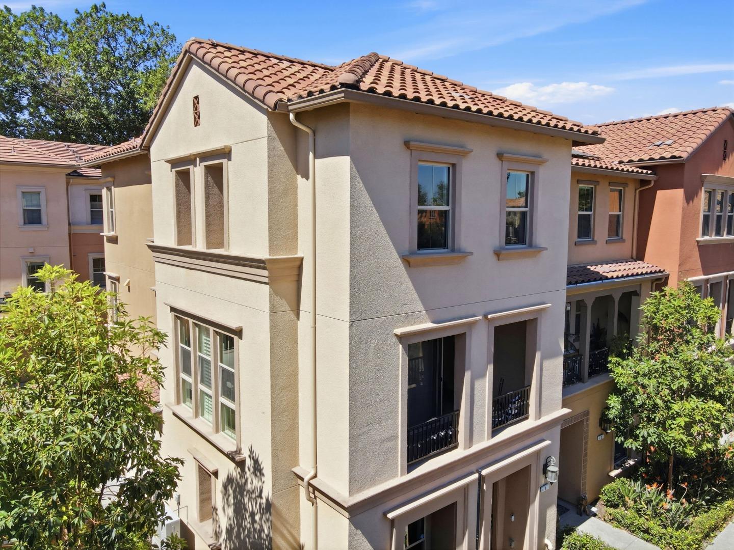 Detail Gallery Image 41 of 53 For 560 Saint Remi Ter #1,  Sunnyvale,  CA 94085 - 3 Beds | 3/1 Baths