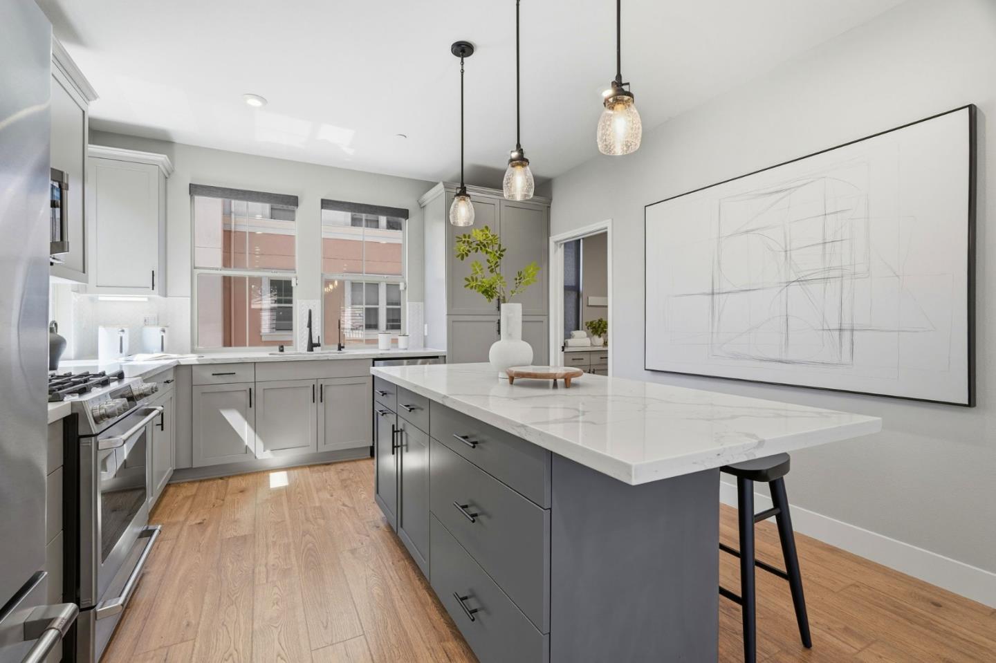 Detail Gallery Image 6 of 53 For 560 Saint Remi Ter #1,  Sunnyvale,  CA 94085 - 3 Beds | 3/1 Baths