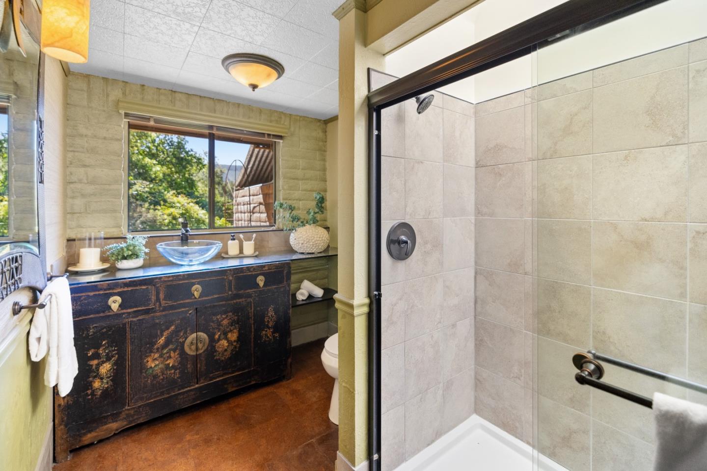 Detail Gallery Image 14 of 28 For 27460 Loma Del Rey, Carmel Valley,  CA 93923 - 4 Beds | 3 Baths