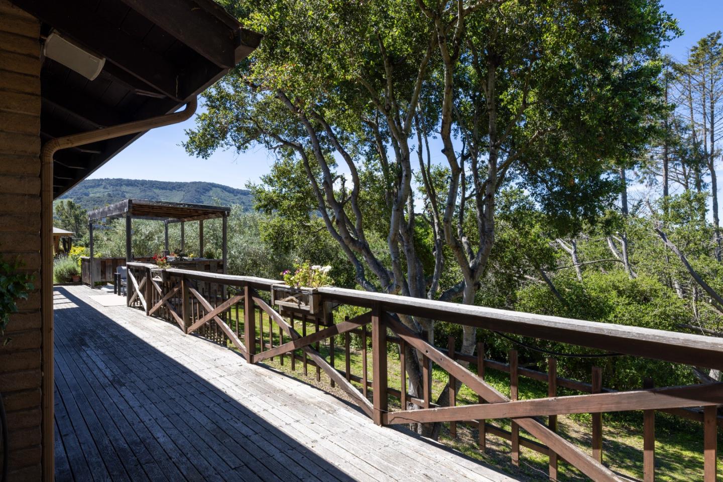 Detail Gallery Image 23 of 28 For 27460 Loma Del Rey, Carmel Valley,  CA 93923 - 4 Beds | 3 Baths