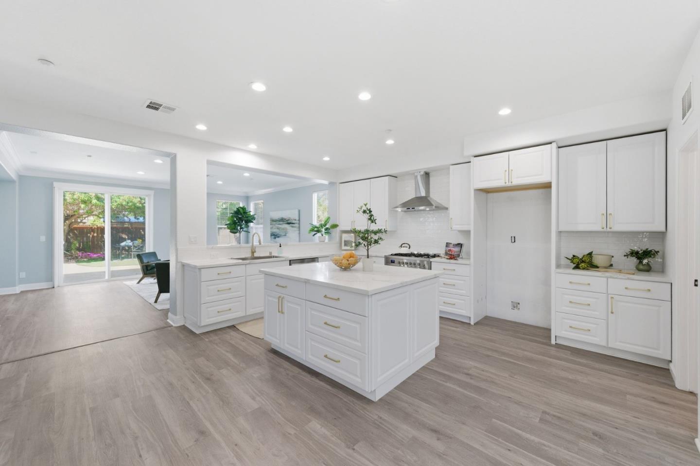 Detail Gallery Image 21 of 61 For 325 Pebble Beach Dr, Brentwood,  CA 94513 - 4 Beds | 2/1 Baths