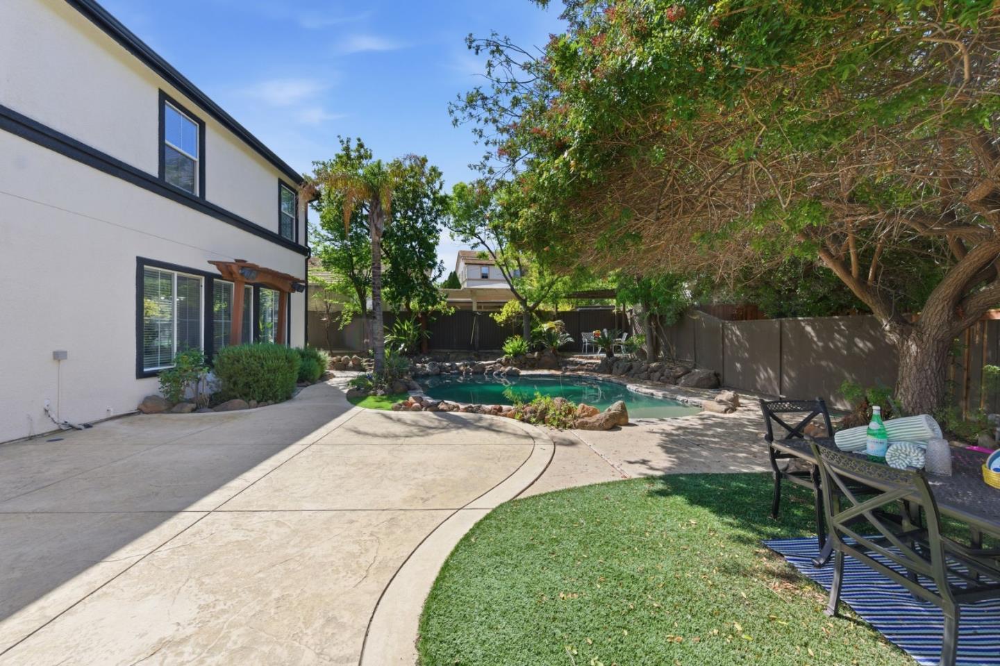 Detail Gallery Image 56 of 61 For 325 Pebble Beach Dr, Brentwood,  CA 94513 - 4 Beds | 2/1 Baths