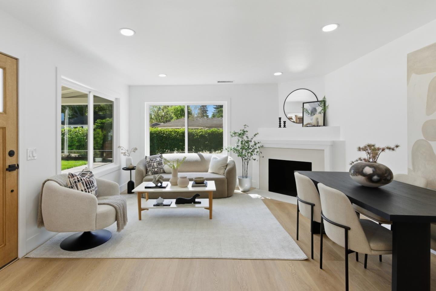 Detail Gallery Image 12 of 28 For 577 Green Manor Ct, Palo Alto,  CA 94301 - 2 Beds | 1 Baths