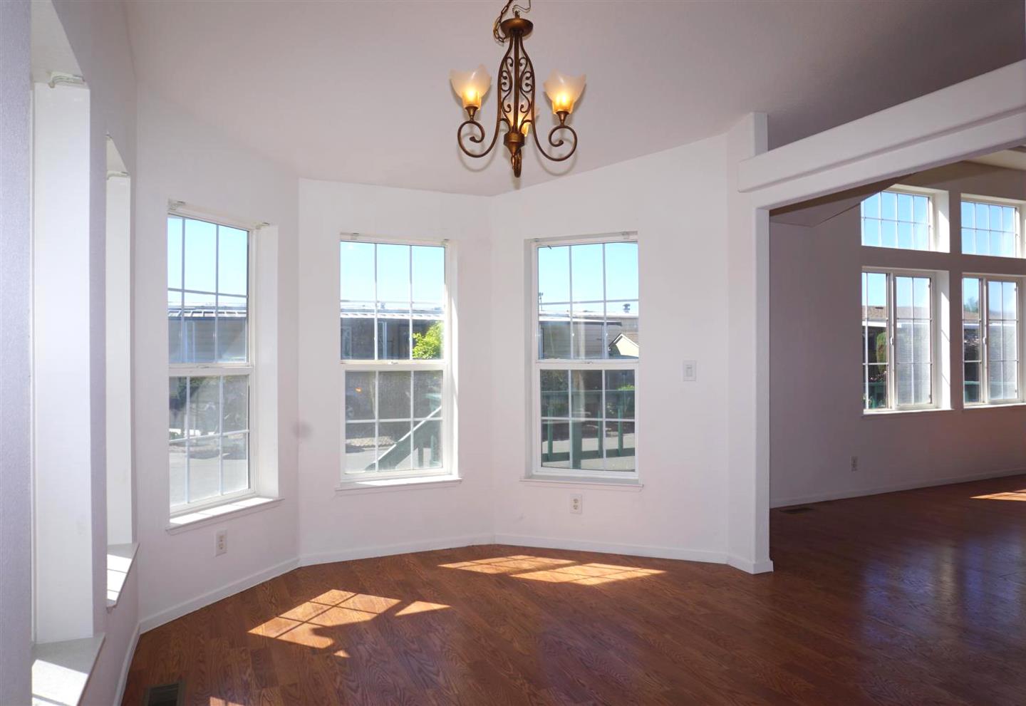 Detail Gallery Image 12 of 43 For 1225 Vienna Dr #114,  Sunnyvale,  CA 94089 - 3 Beds | 2 Baths