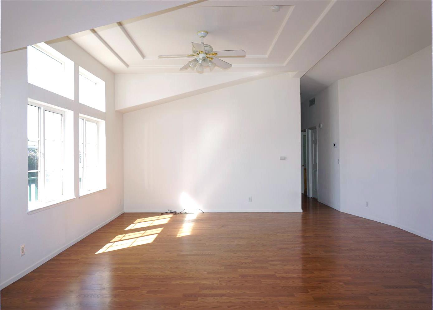 Detail Gallery Image 9 of 43 For 1225 Vienna Dr #114,  Sunnyvale,  CA 94089 - 3 Beds | 2 Baths