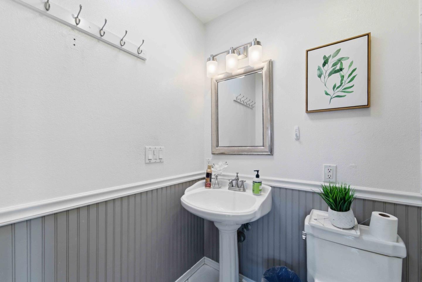 Detail Gallery Image 26 of 36 For 1368 Bouret, San Jose,  CA 95118 - 4 Beds | 2 Baths