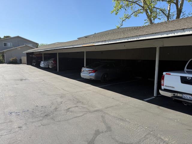 Detail Gallery Image 5 of 8 For Stoney Ct, Gilroy,  CA 95020 - – Beds | – Baths