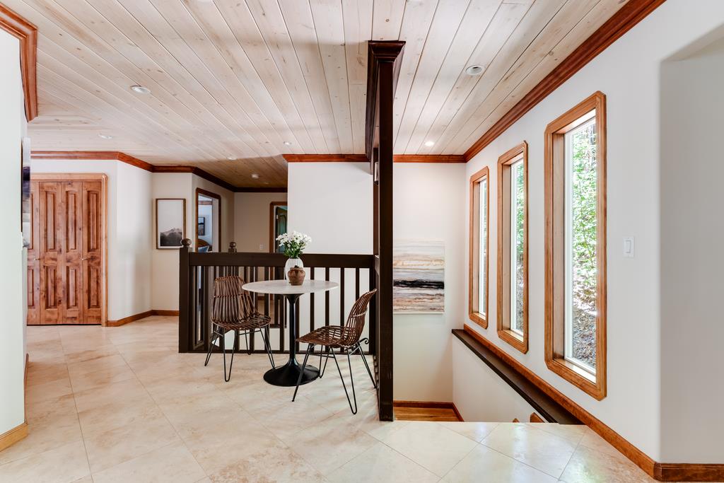 Detail Gallery Image 20 of 62 For 23535 Treeview Trl, Los Gatos,  CA 95033 - 3 Beds | 2 Baths