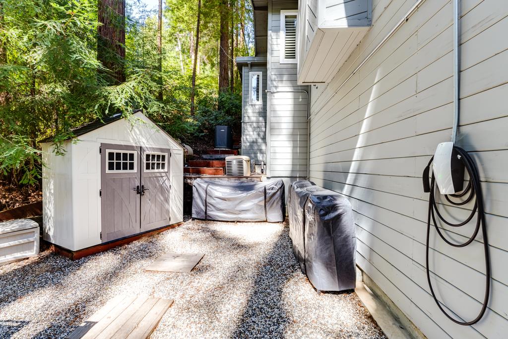 Detail Gallery Image 46 of 62 For 23535 Treeview Trl, Los Gatos,  CA 95033 - 3 Beds | 2 Baths