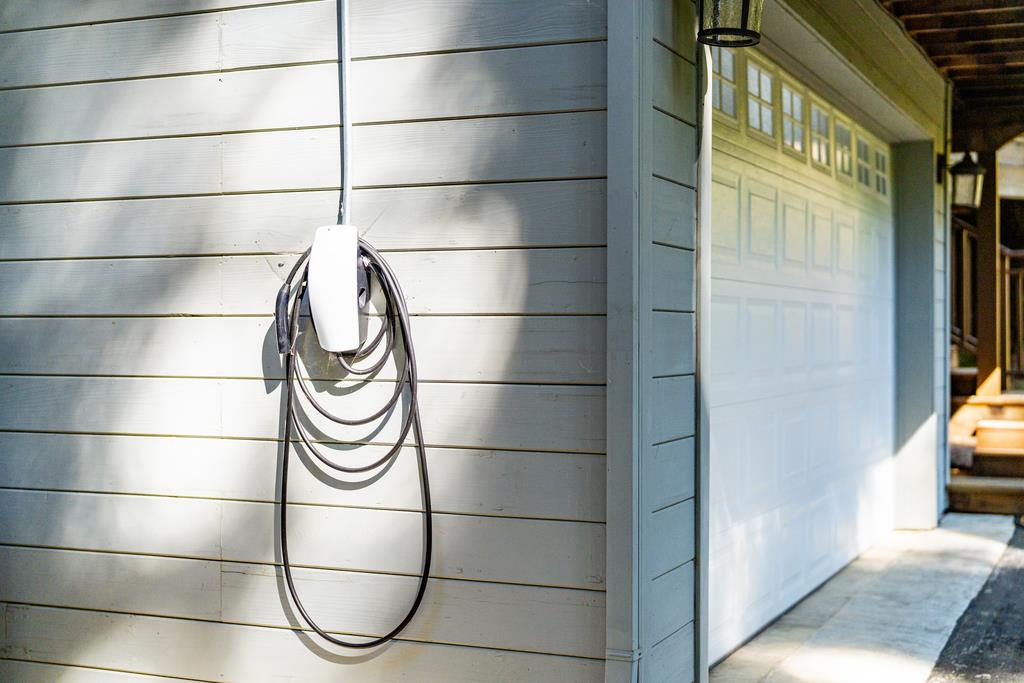 Detail Gallery Image 47 of 62 For 23535 Treeview Trl, Los Gatos,  CA 95033 - 3 Beds | 2 Baths