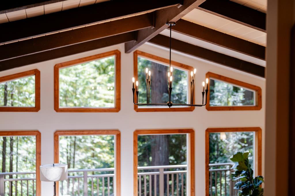 Detail Gallery Image 9 of 62 For 23535 Treeview Trl, Los Gatos,  CA 95033 - 3 Beds | 2 Baths