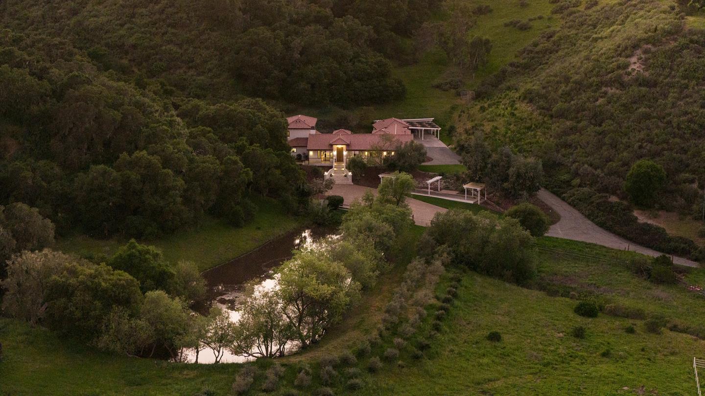 Detail Gallery Image 3 of 30 For 372 Corral De Tierra Rd, Corral De Tierra,  CA 93908 - 4 Beds | 4/1 Baths