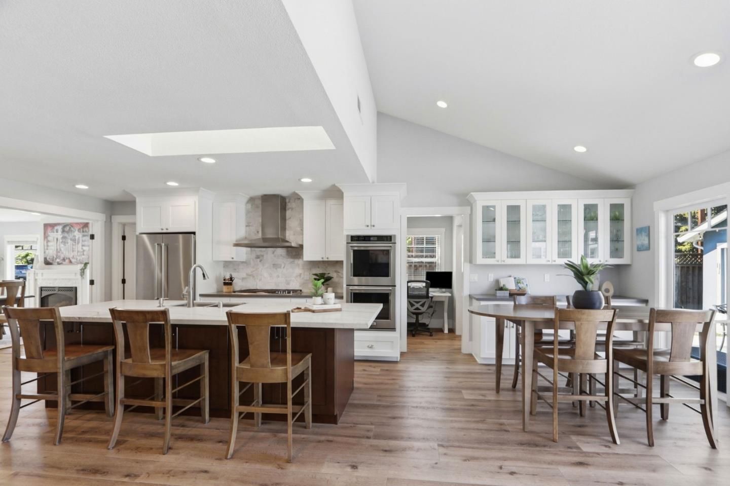 Detail Gallery Image 12 of 106 For 14785 Nelson Way, San Jose,  CA 95124 - 4 Beds | 2/1 Baths