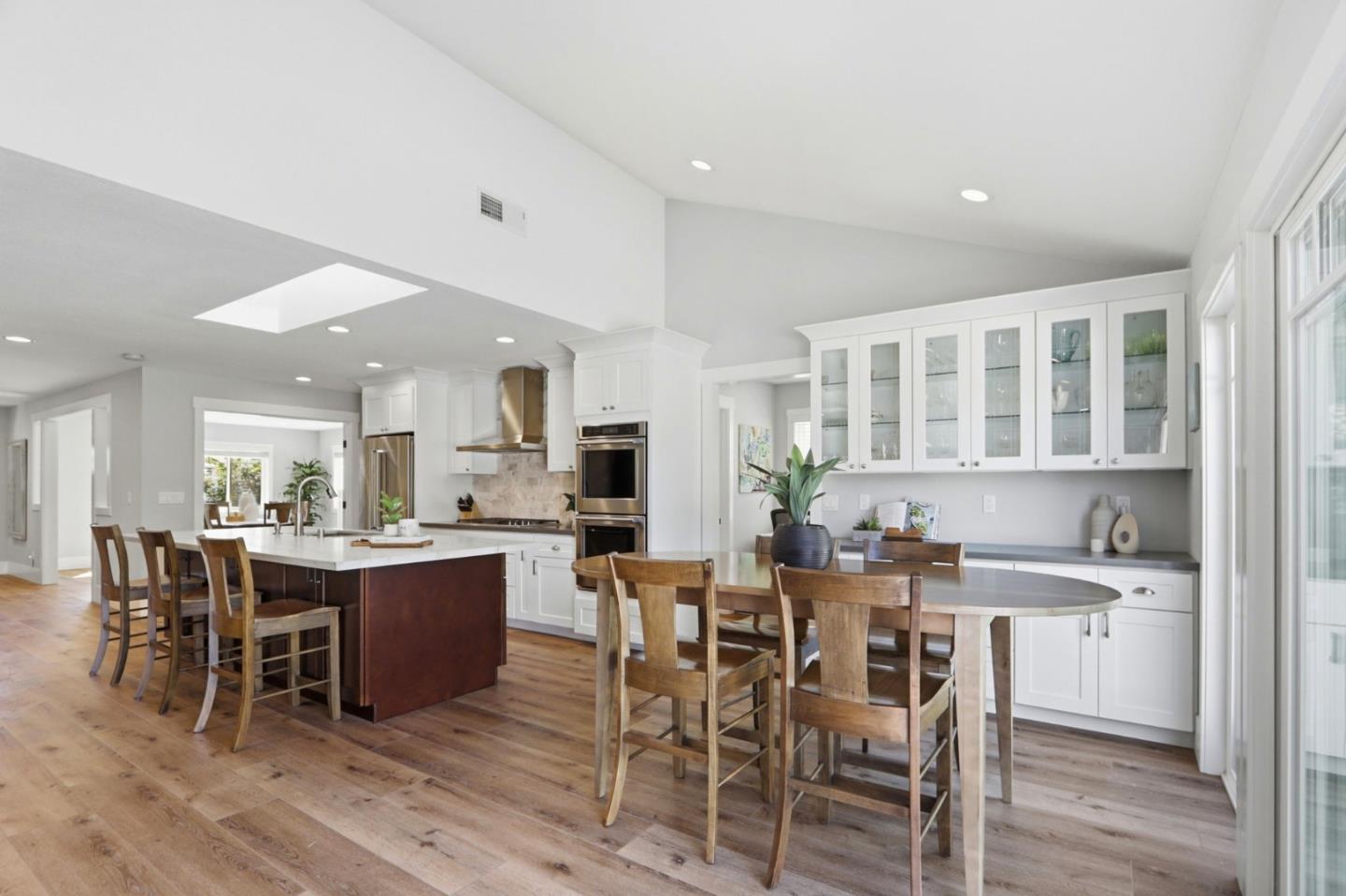 Detail Gallery Image 13 of 106 For 14785 Nelson Way, San Jose,  CA 95124 - 4 Beds | 2/1 Baths