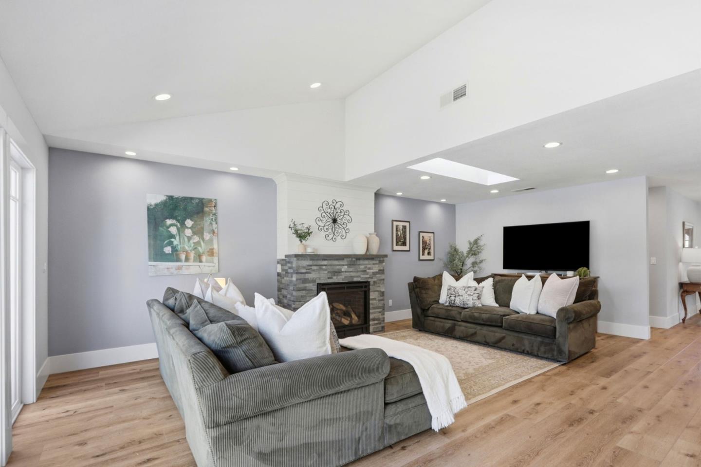 Detail Gallery Image 17 of 106 For 14785 Nelson Way, San Jose,  CA 95124 - 4 Beds | 2/1 Baths