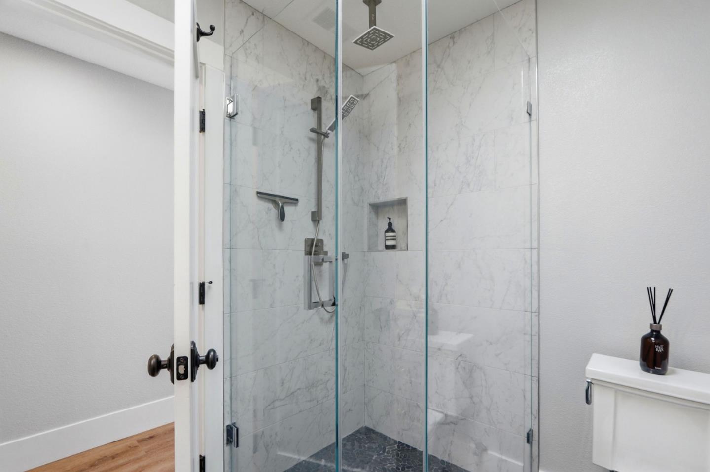 Detail Gallery Image 42 of 106 For 14785 Nelson Way, San Jose,  CA 95124 - 4 Beds | 2/1 Baths