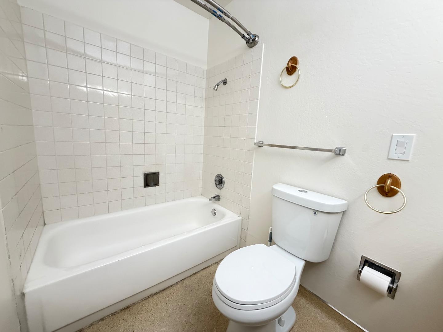 Photo #17: ML82040420 Listing: Photo #17