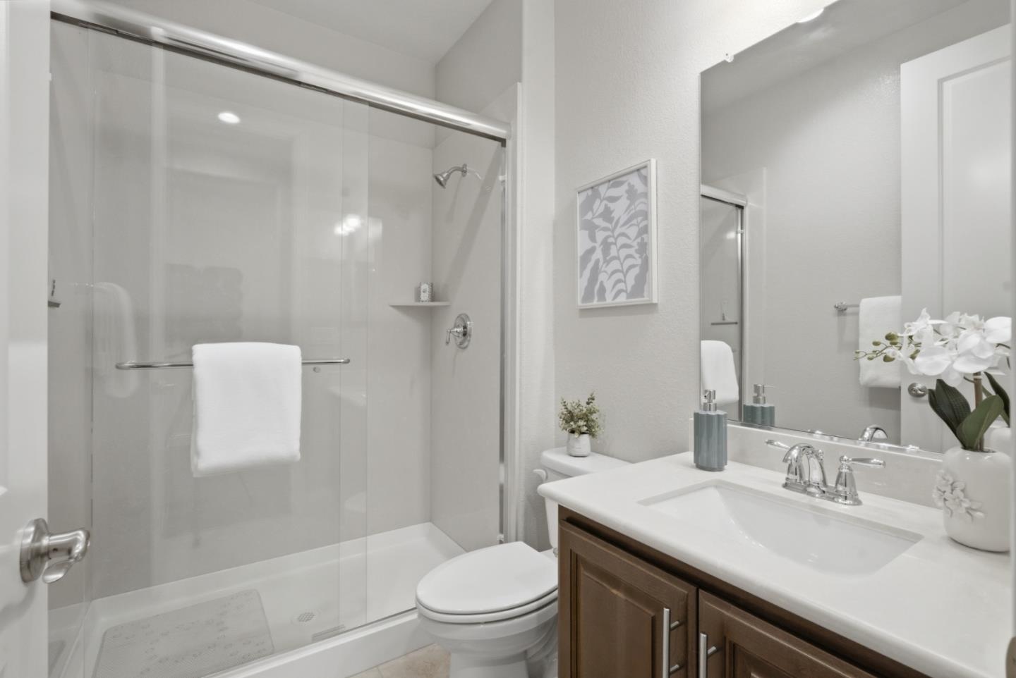 Detail Gallery Image 13 of 45 For 28731 Vista Grande Dr, Hayward,  CA 94544 - 5 Beds | 3 Baths