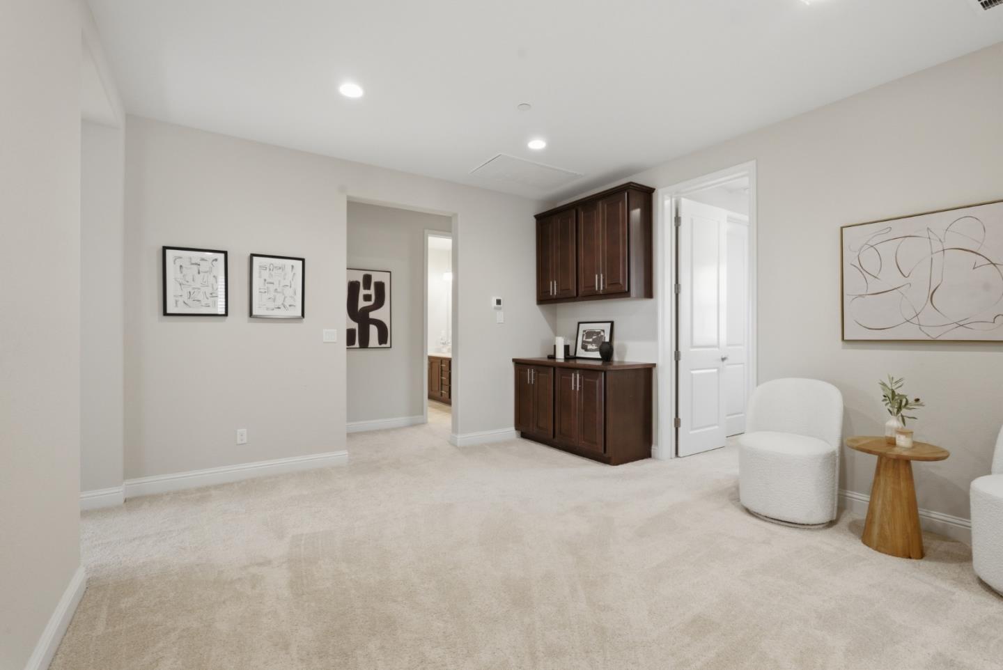 Detail Gallery Image 16 of 45 For 28731 Vista Grande Dr, Hayward,  CA 94544 - 5 Beds | 3 Baths