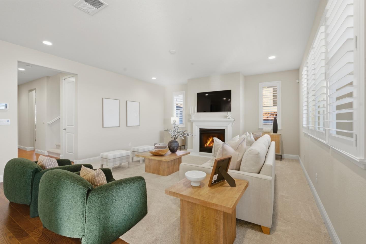 Detail Gallery Image 6 of 45 For 28731 Vista Grande Dr, Hayward,  CA 94544 - 5 Beds | 3 Baths