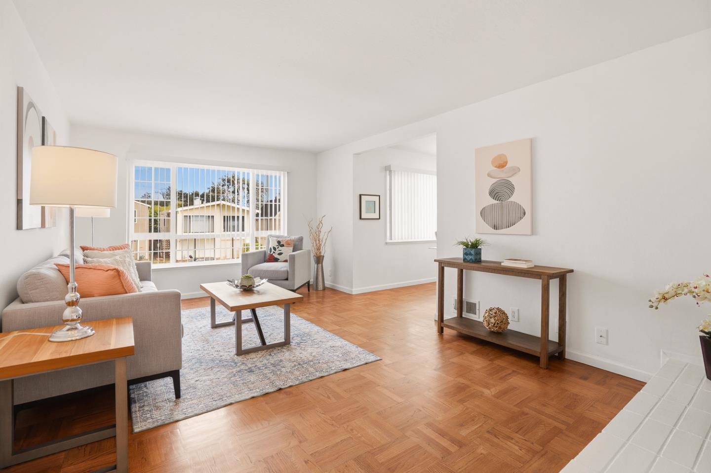 Detail Gallery Image 4 of 45 For 318 Saint Francis Blvd, Daly City,  CA 94015 - 5 Beds | 4 Baths