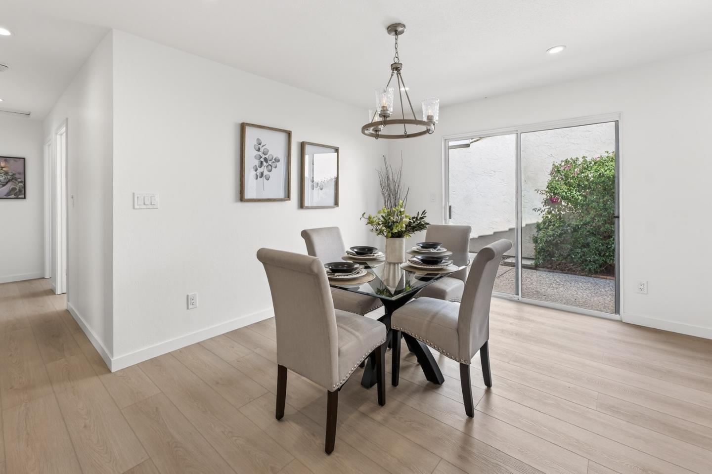 Detail Gallery Image 11 of 27 For 1973 Luby Dr, San Jose,  CA 95133 - 3 Beds | 2 Baths